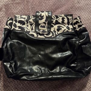 Miche Prima "Vanessa" shell cover in black and beige vinyl.